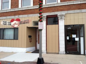 25732_hand_in_hand_rochelle_61068_xst[1]