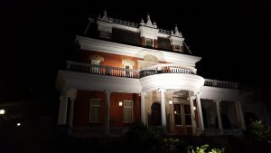 12088382_10153063384320443_2135015596512186345_n[1]